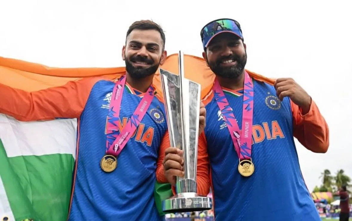 Rohit Sharma & Virat Kohli T20 World Cup Trophy